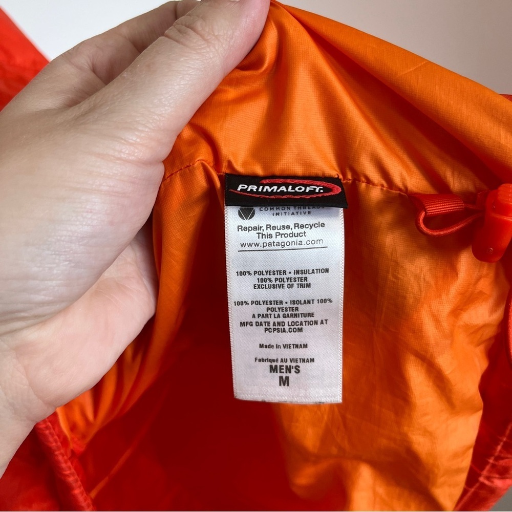Patagonia Men’s Down Jacket in Bright Orange Size M - Picture 9 of 9